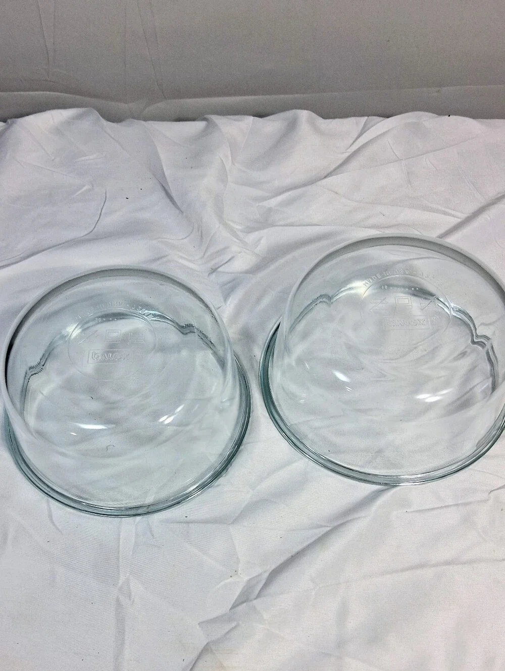 Pair Of Pyrex 4 Cup #7201R Snapware Total Solutions Bowls